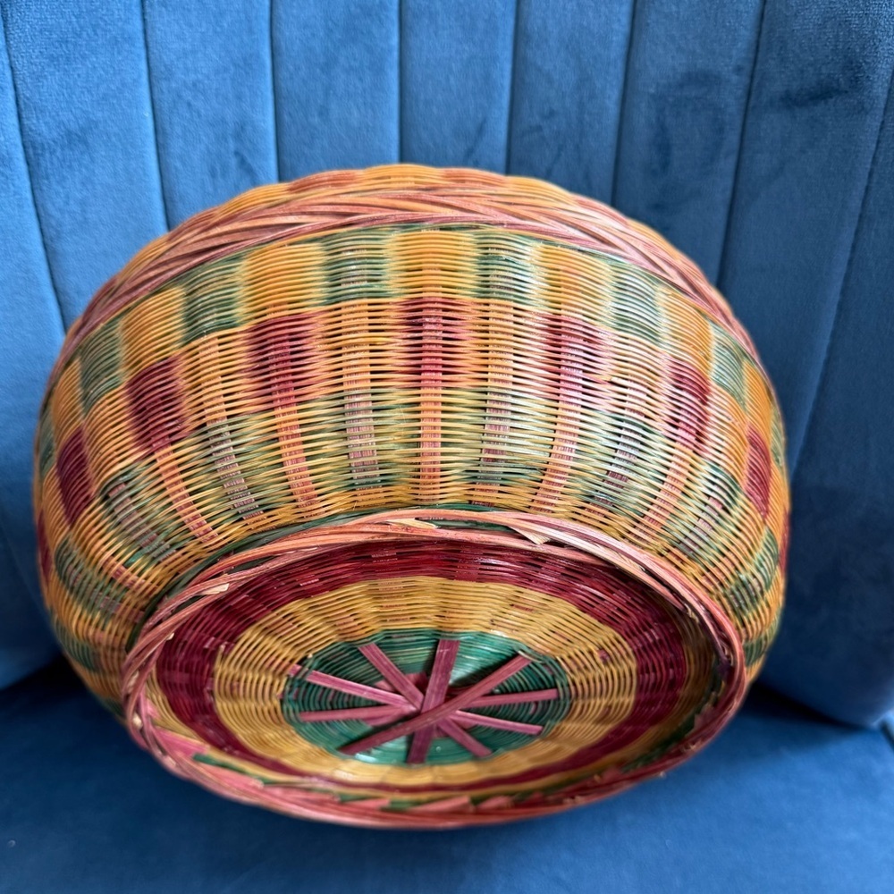 Vintage Sewing Collectible two- piece woven basket 9in at opening of basket - Picture 3 of 7